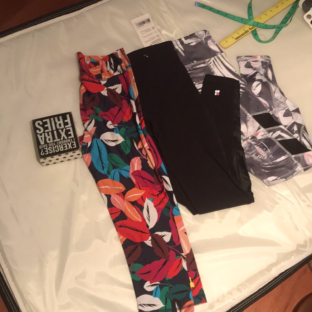 The free yoga FLASH first day (Bundled) $75